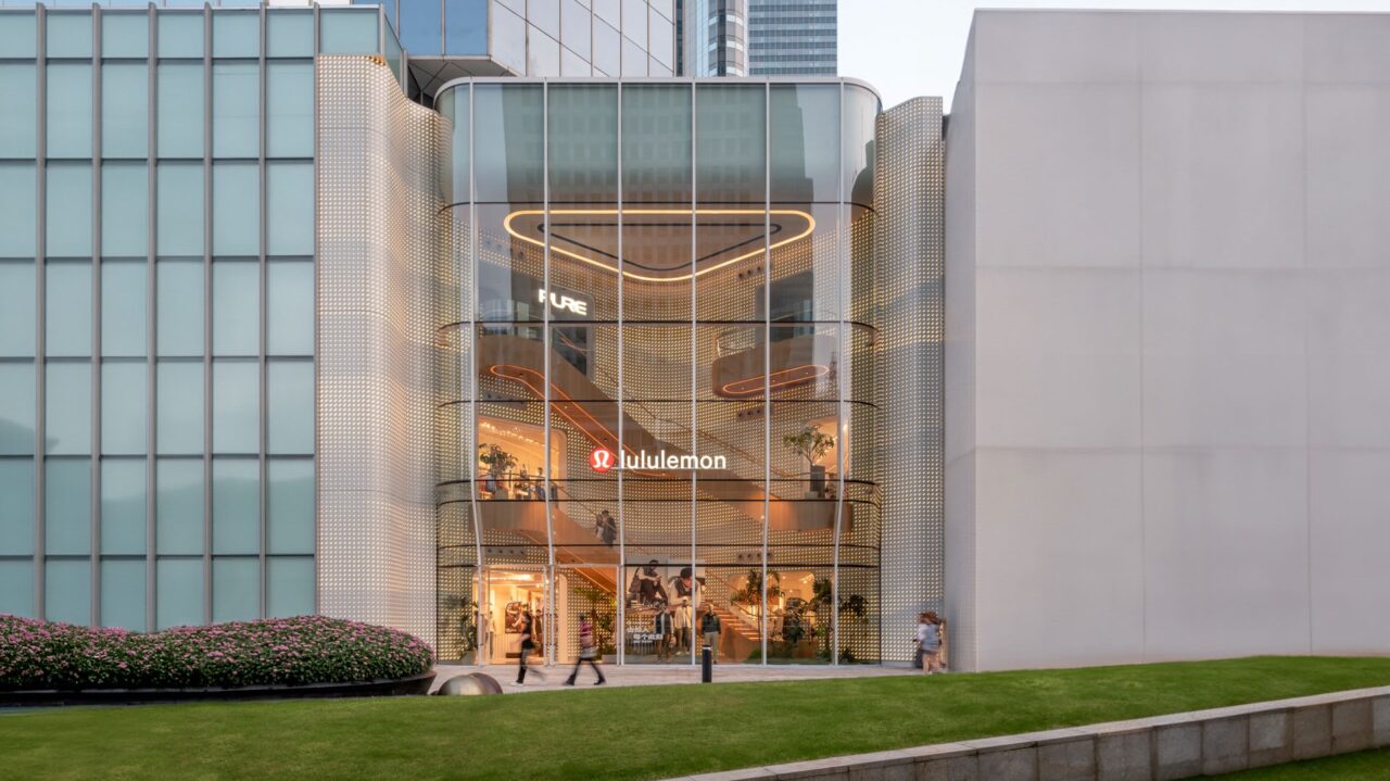 LULULEMON Flagship Store